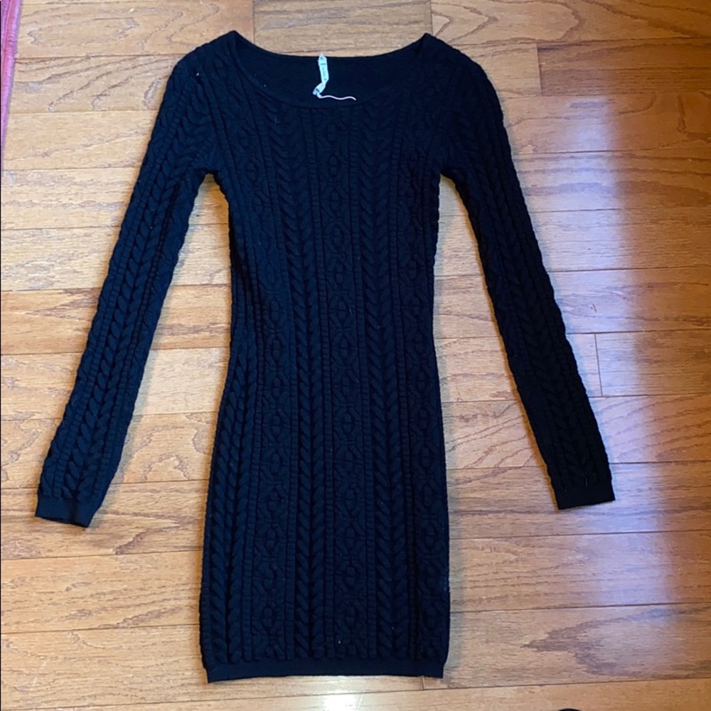 LBD CABLE KNIT LONG SLEEVE DRESS